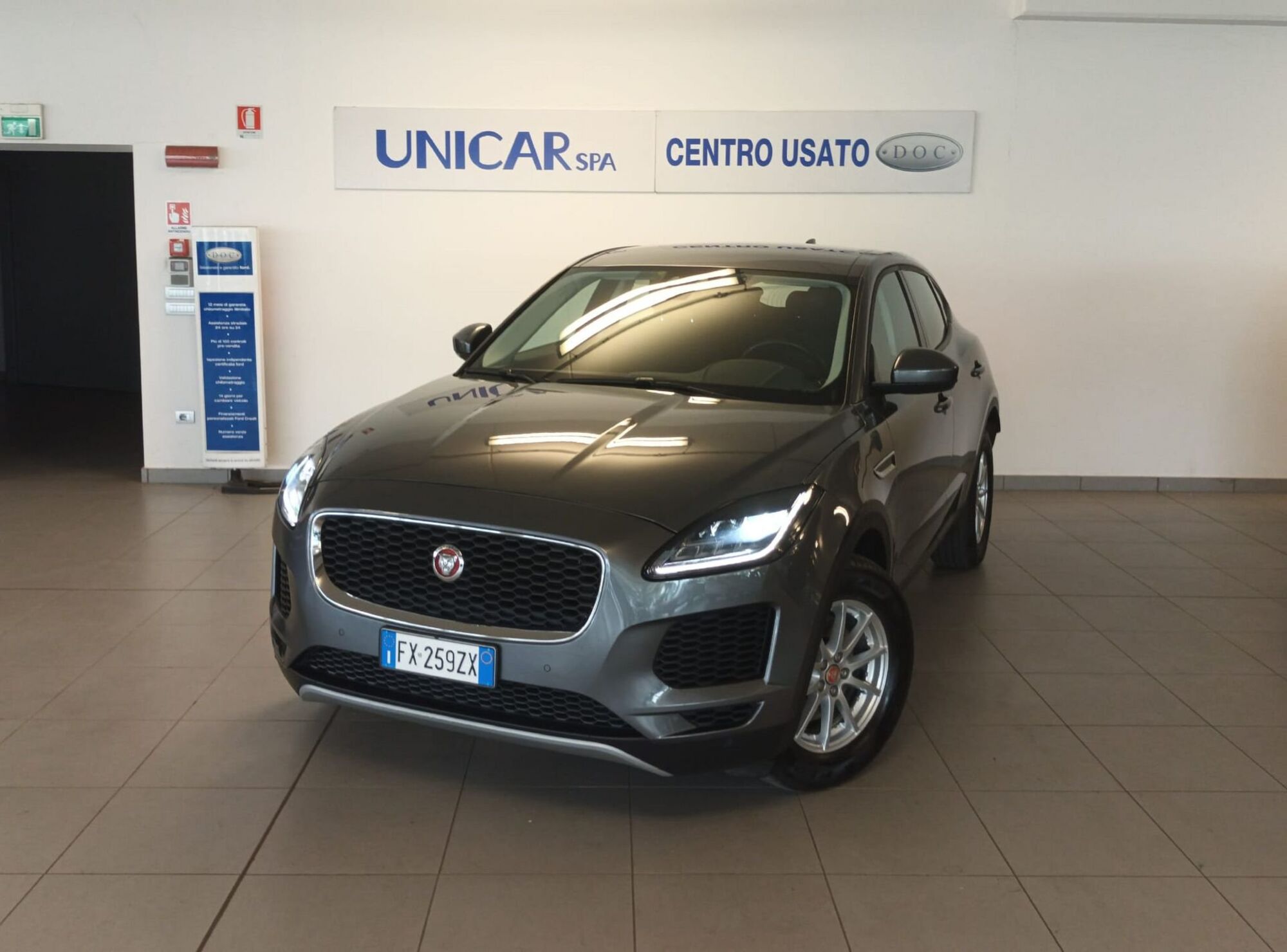 Jaguar E-Pace 2.0D 150 CV AWD aut.  del 2019 usata a Alessandria