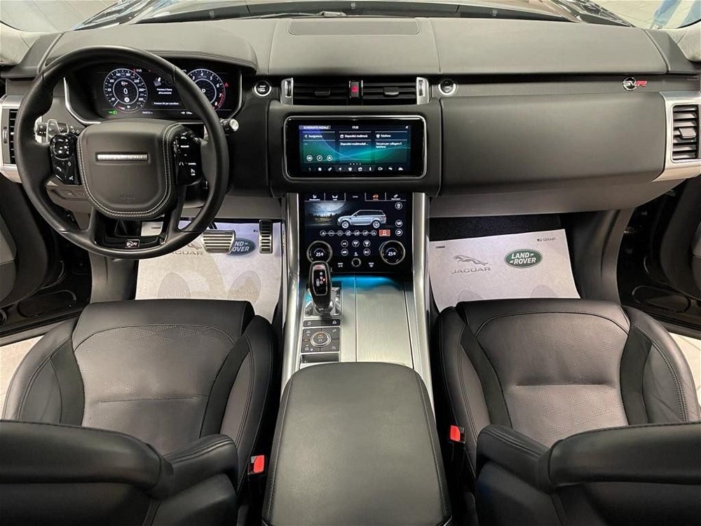 Land Rover Range Rover Sport 5.0 V8 Supercharged 575 CV SVR  del 2021 usata a Alessandria (3)