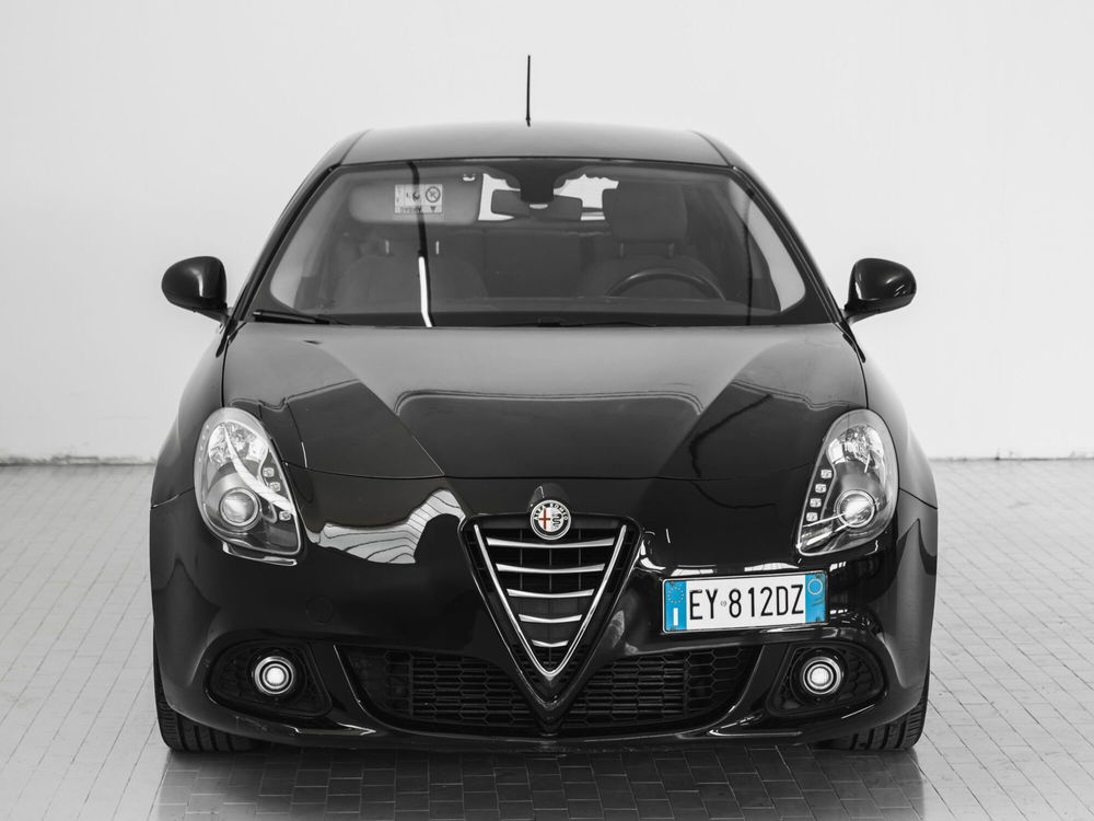 Alfa Romeo Giulietta usata a Prato (3)