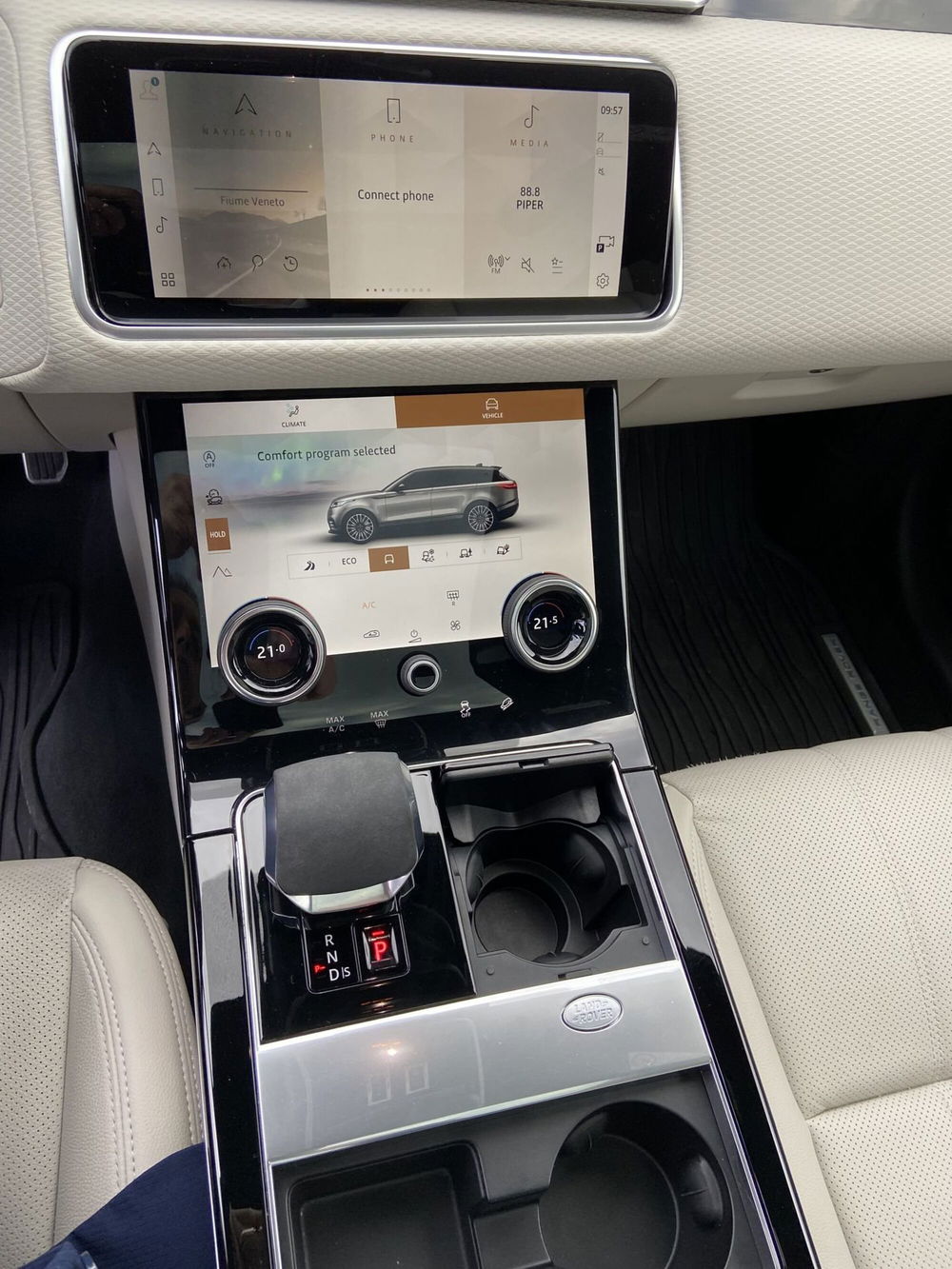 Land Rover Range Rover Velar usata a Pordenone (11)