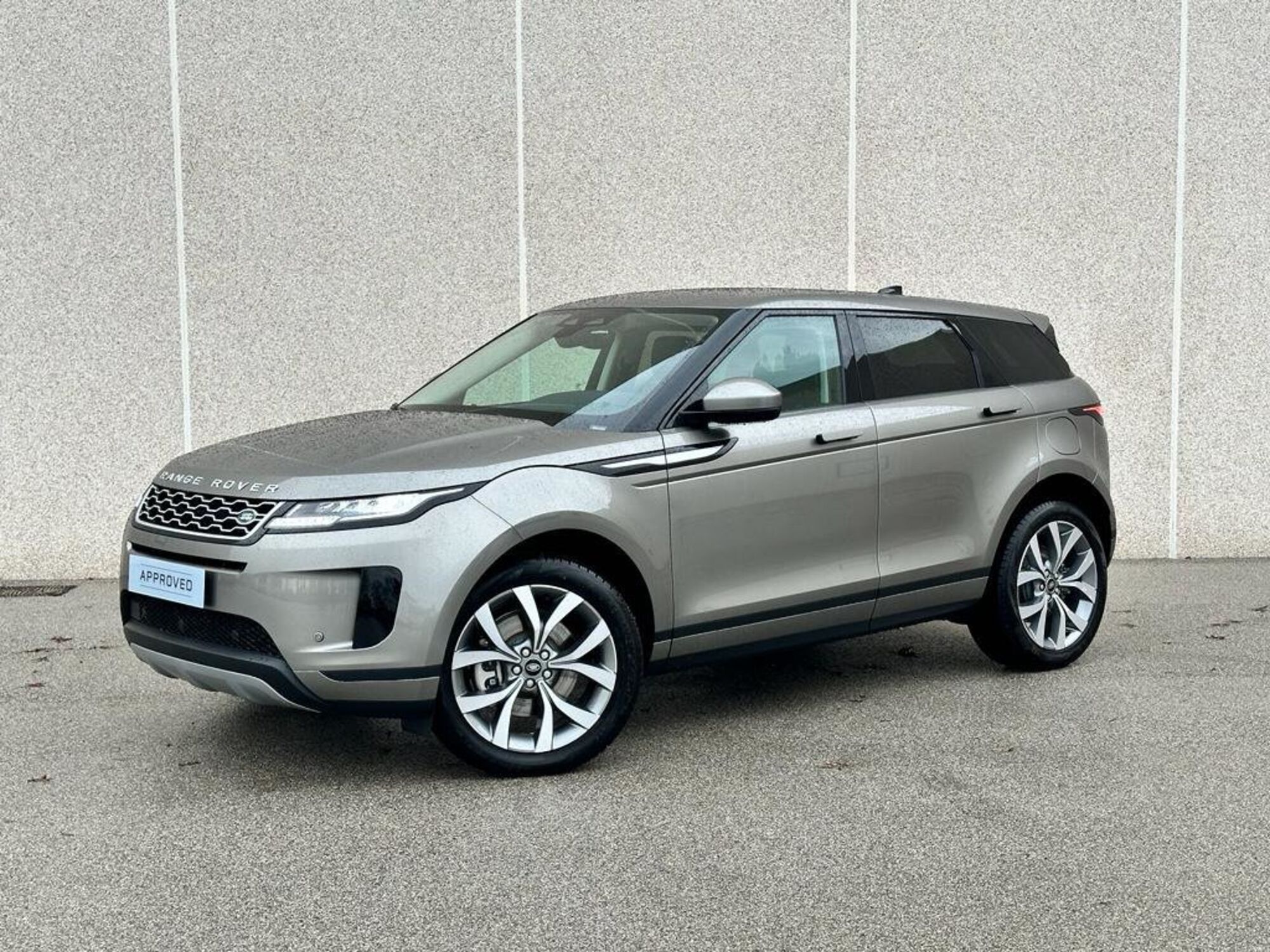 Land Rover Range Rover Evoque 1.5 I3 PHEV 300 CV AWD Auto  nuova a Fiume Veneto