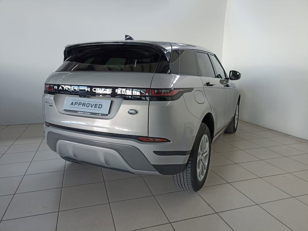 Land Rover Range Rover Evoque 2.0D I4-L.Flw 150 CV AWD Auto HSE del 2020 usata a Verona (2)