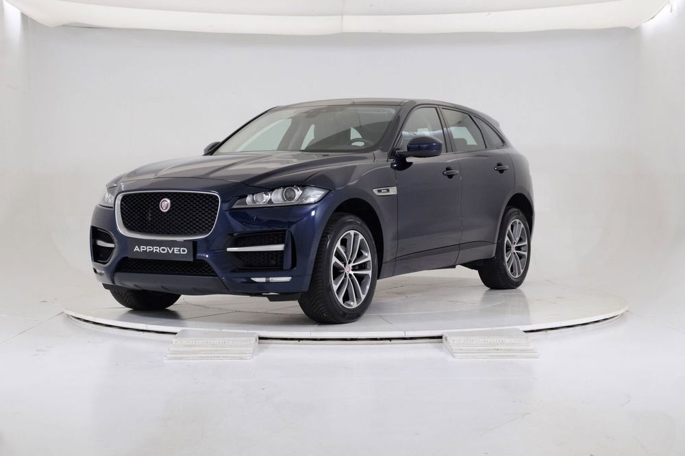 Jaguar F-Pace nuova a Torino