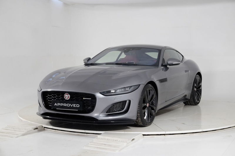 Jaguar F-Type Coupé 2.0 aut. Coupé R-Dynamic Black del 2022 usata a Torino