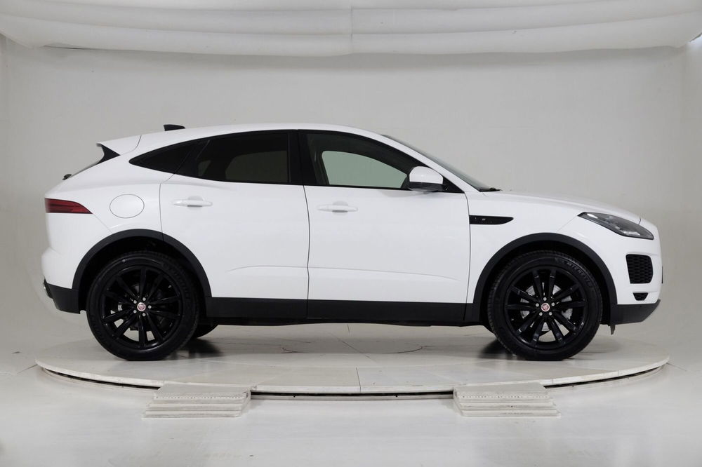 Jaguar E-Pace usata a Torino (6)