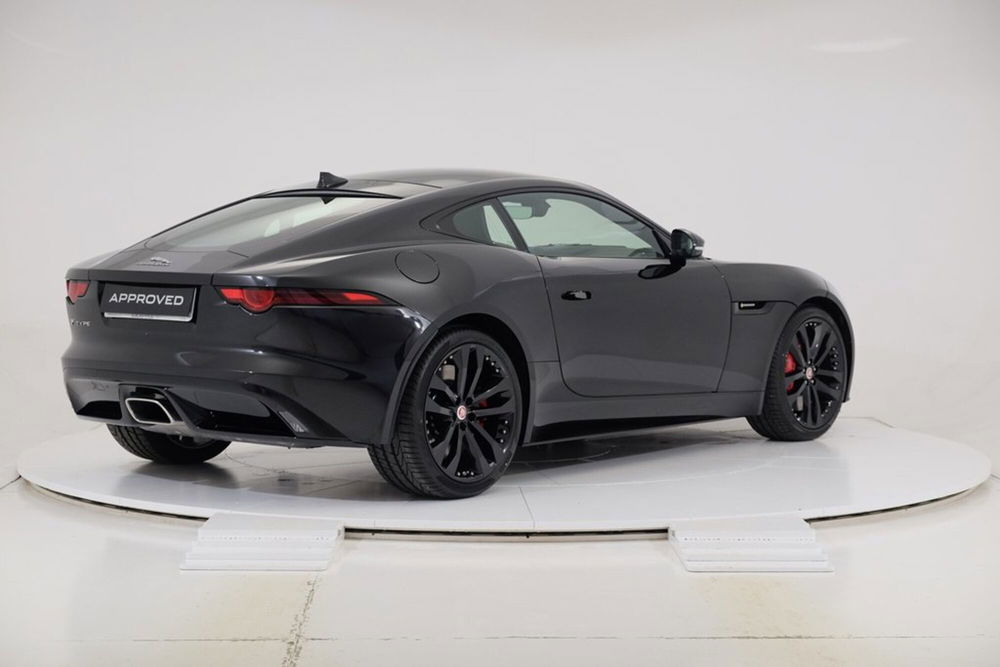 Jaguar F-Type Coupé usata a Torino (2)