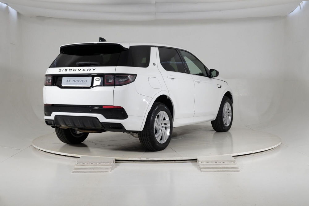 Land Rover Discovery Sport 2.0 TD4 204 CV AWD Auto R-Dynamic S  del 2022 usata a Torino (2)