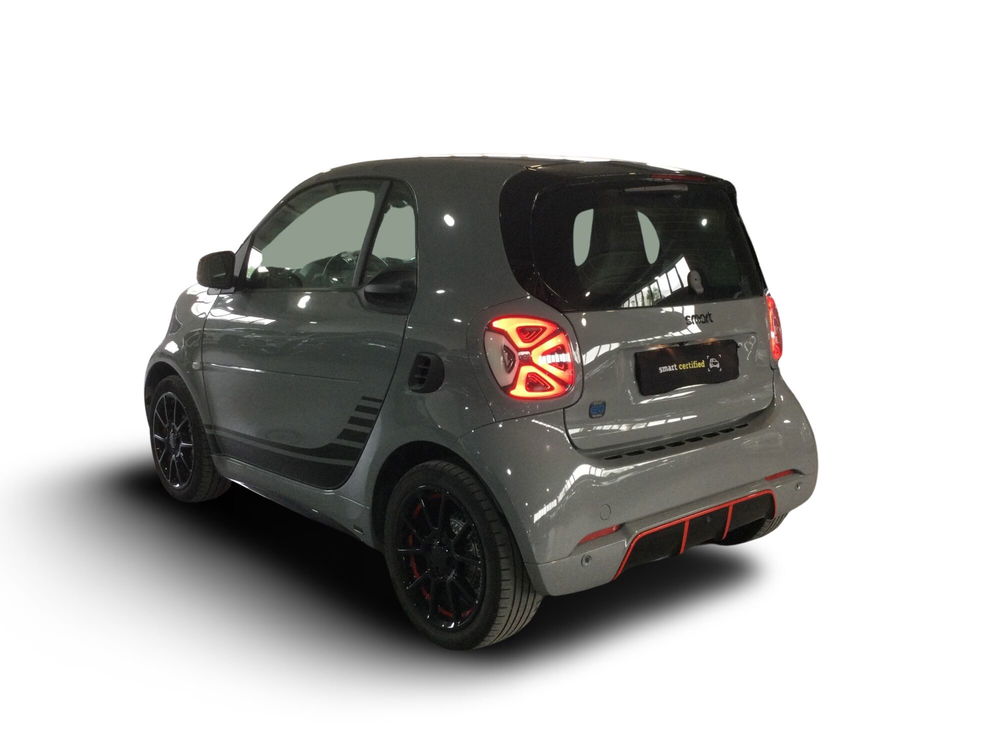 smart Fortwo Fortwo eq Prime 22kW del 2021 usata a Caserta (4)