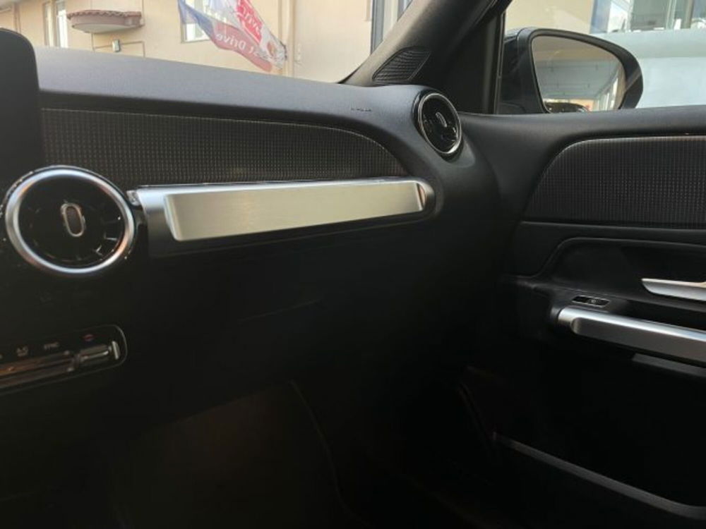 Mercedes-Benz GLB usata a Napoli (19)