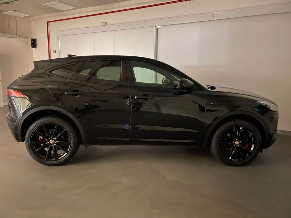 Jaguar E-Pace usata a Milano (6)