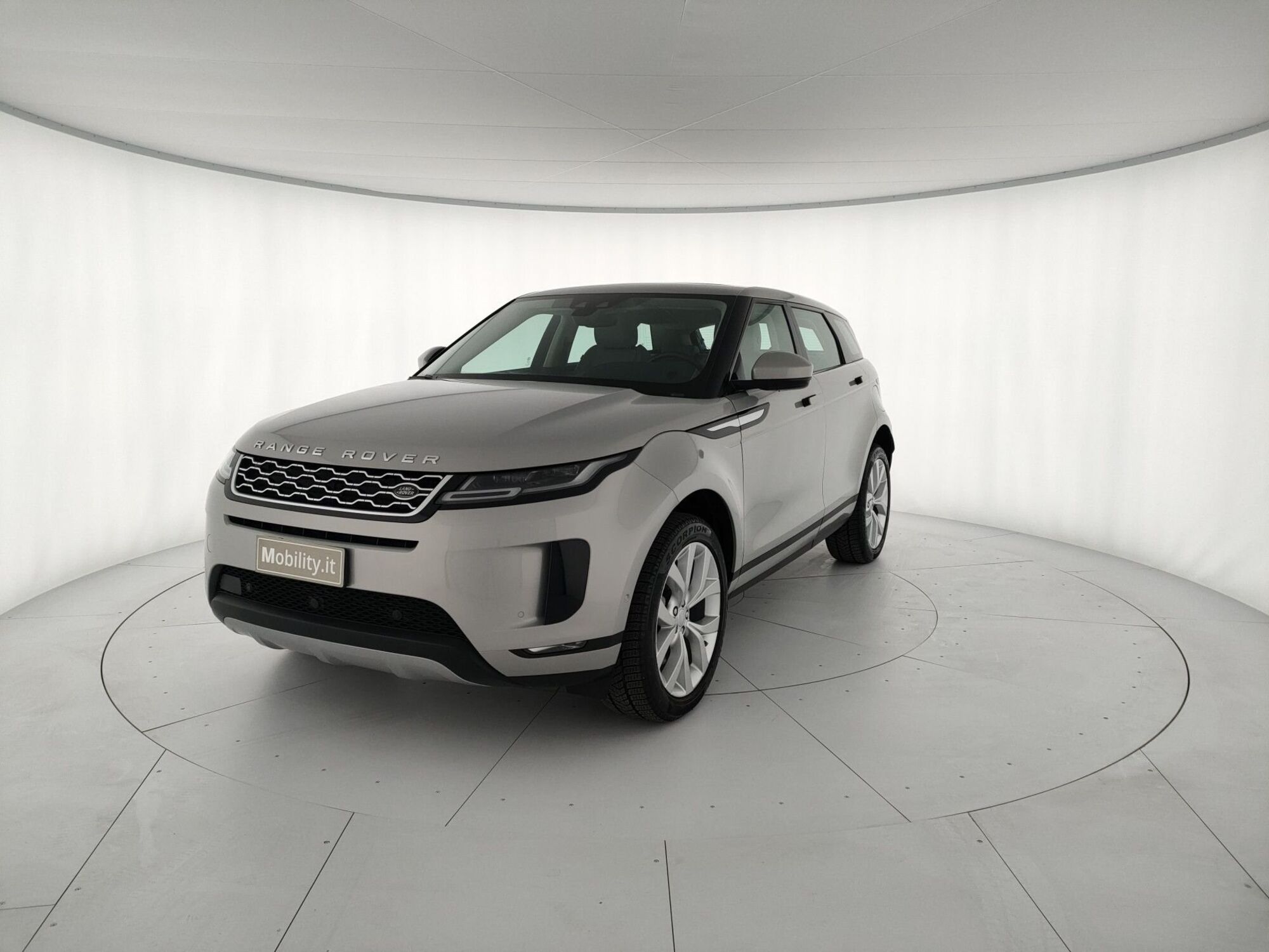 Land Rover Range Rover Evoque 1.5 I3 PHEV 300 CV AWD Auto  del 2020 usata a Milano