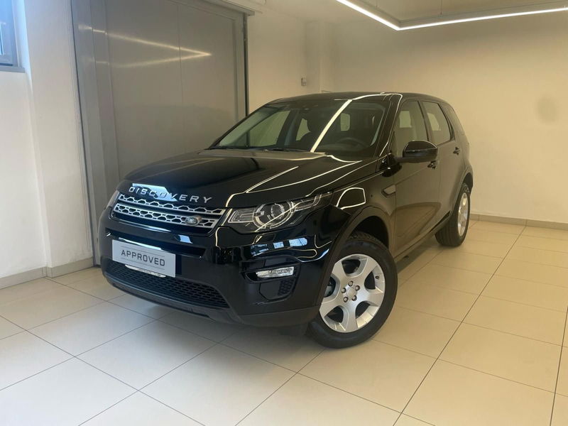 Land Rover Discovery Sport 2.0 eD4 150 CV 2WD Pure  del 2019 usata a Milano