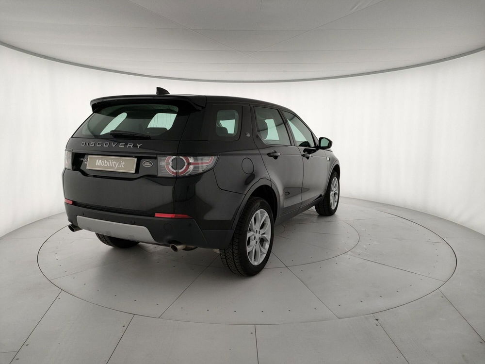 Land Rover Discovery Sport usata a Milano (2)