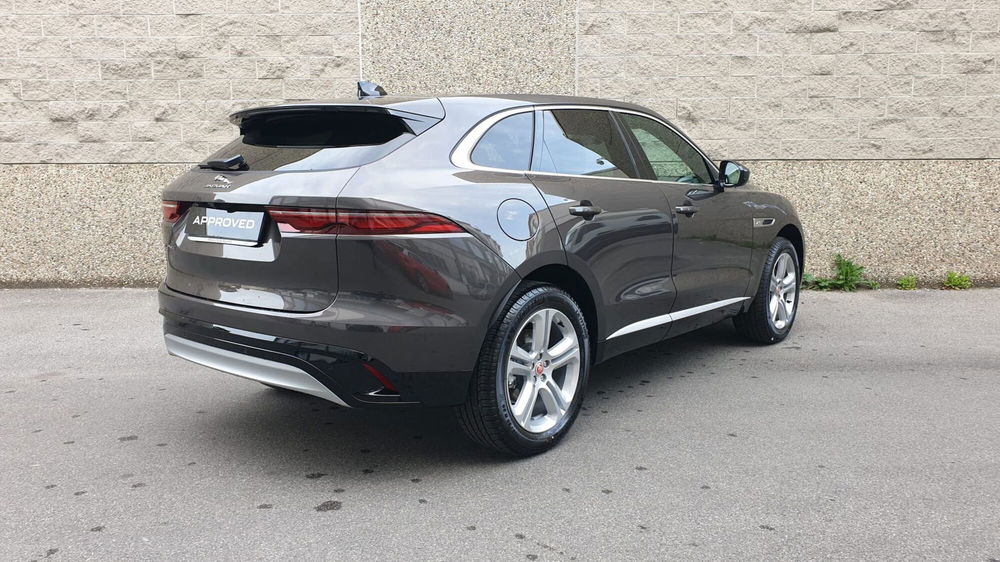 Jaguar F-Pace nuova a Bergamo (2)