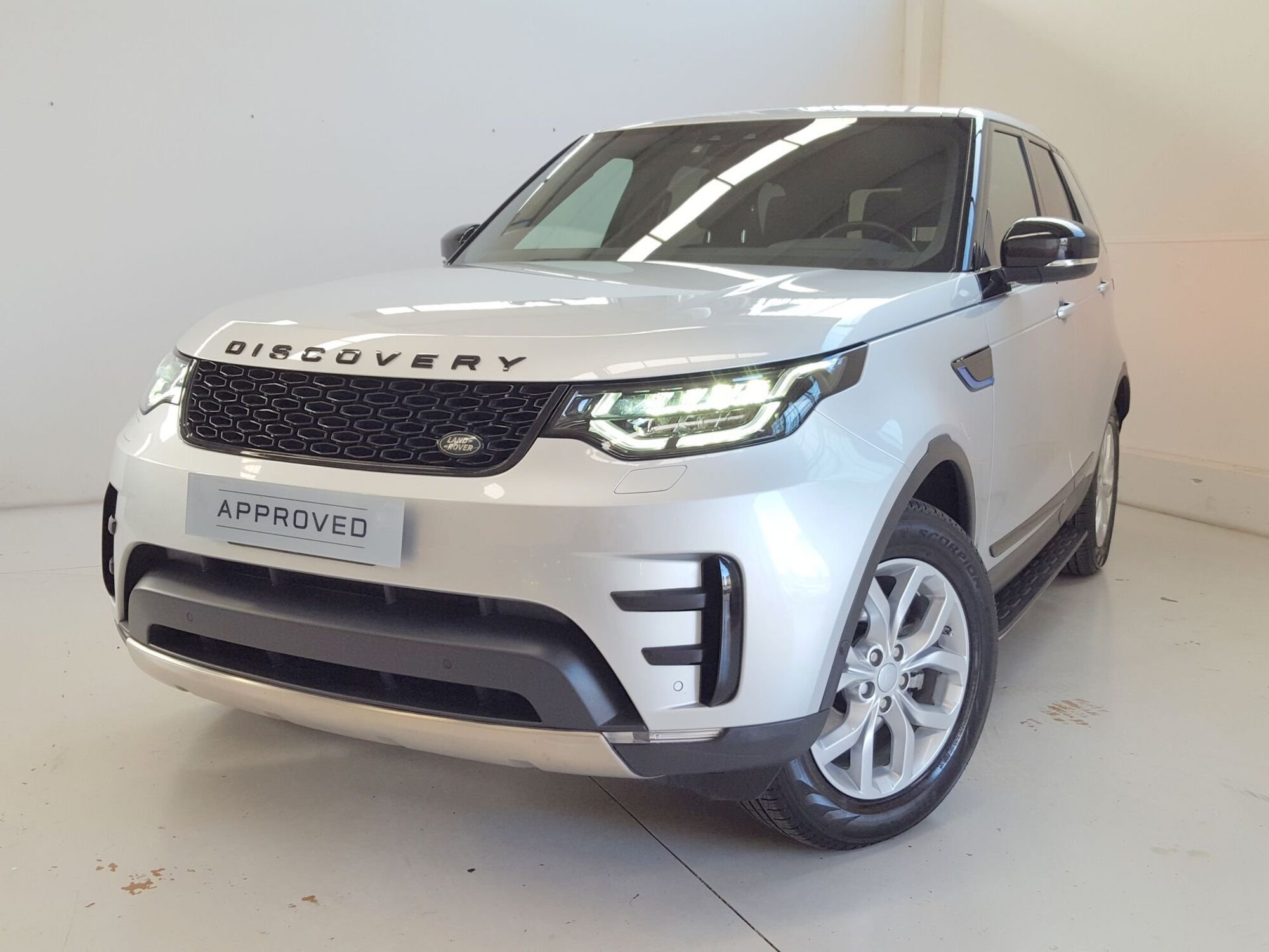 Land Rover Discovery 2.0 SD4 240 CV HSE Luxury  del 2019 usata a Forli&#039;