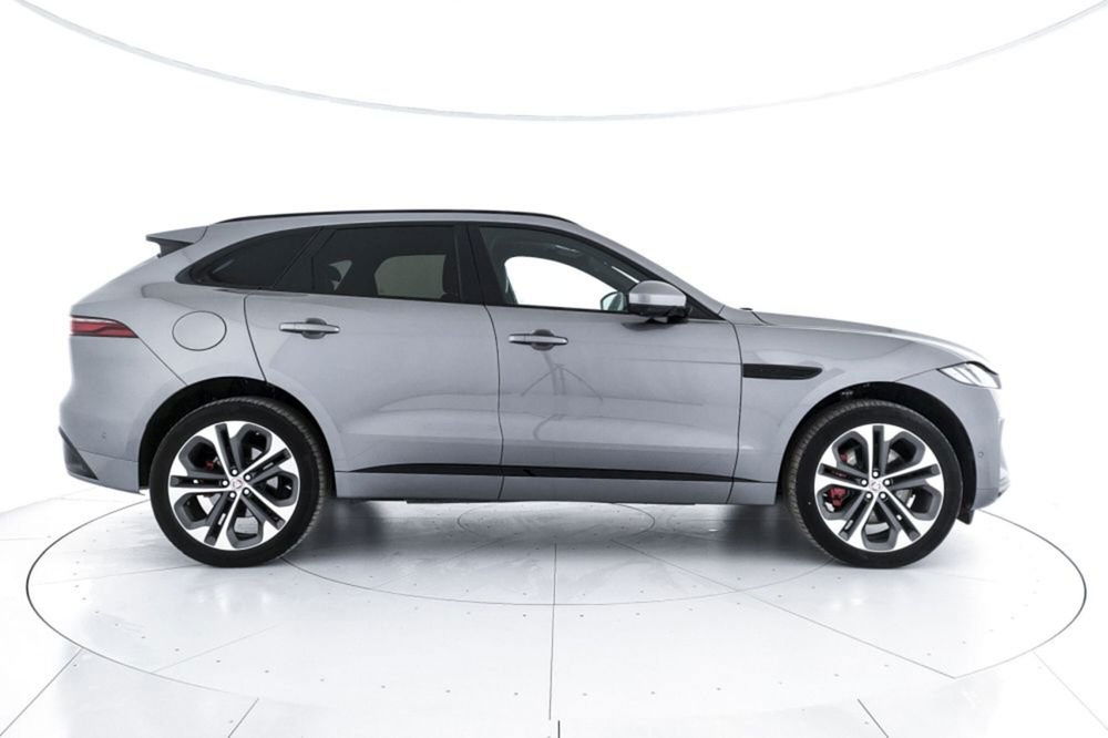 Jaguar F-Pace usata a Viterbo (6)