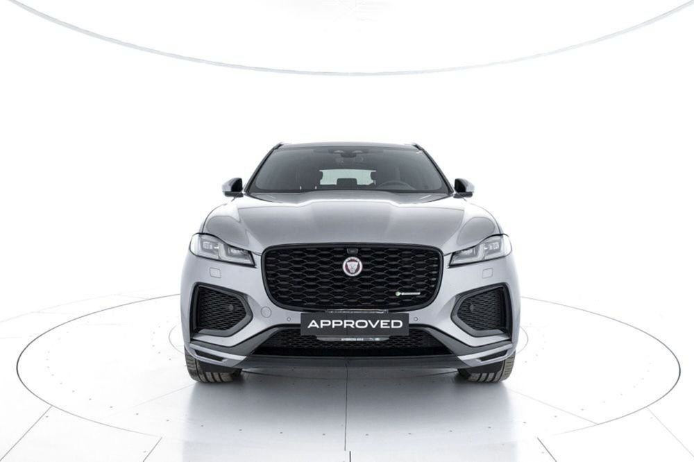 Jaguar F-Pace usata a Viterbo (8)