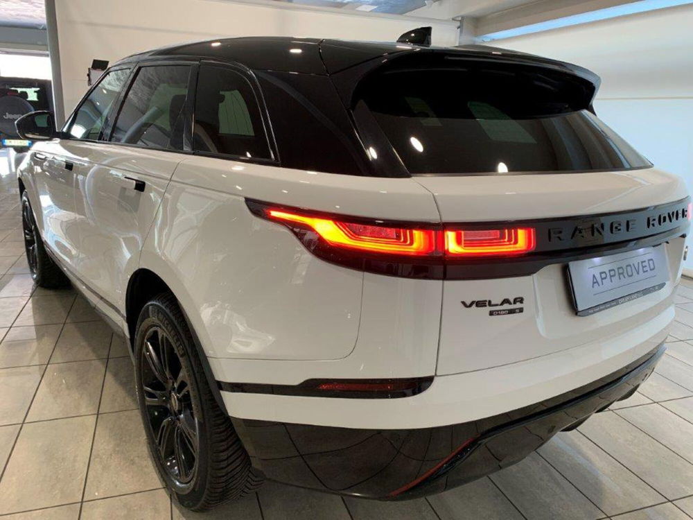 Land Rover Range Rover Velar 2.0D I4 180 CV R-Dynamic S  del 2019 usata a Livorno (2)