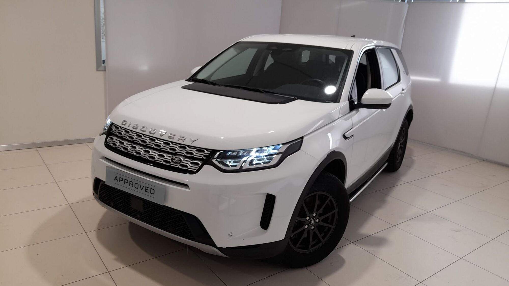 Land Rover Discovery Sport 2.0 eD4 163 CV 2WD R-Dynamic S  del 2021 usata a Agliana