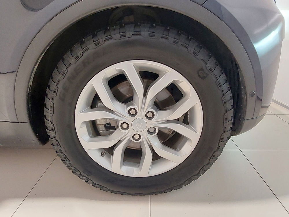 Land Rover Discovery Sport usata a Pistoia (9)