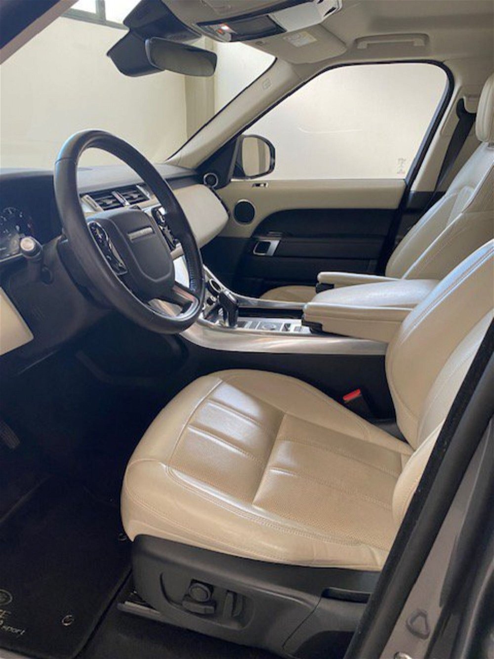 Land Rover Range Rover Sport 3.0 SDV6 249 CV HSE Dynamic del 2019 usata a Agliana (3)