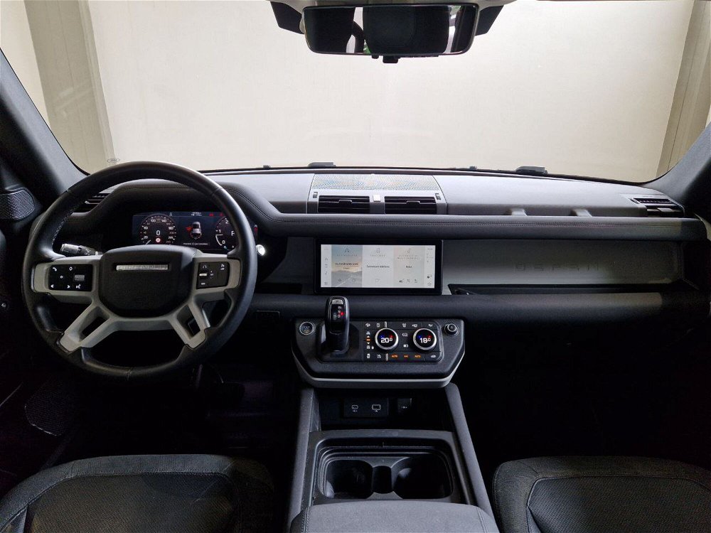 Land Rover Defender 110 2.0 SD4 AWD Auto del 2020 usata a Agliana (5)