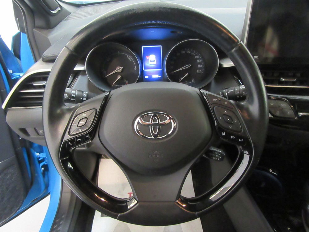 Toyota Toyota C-HR usata a Firenze (11)