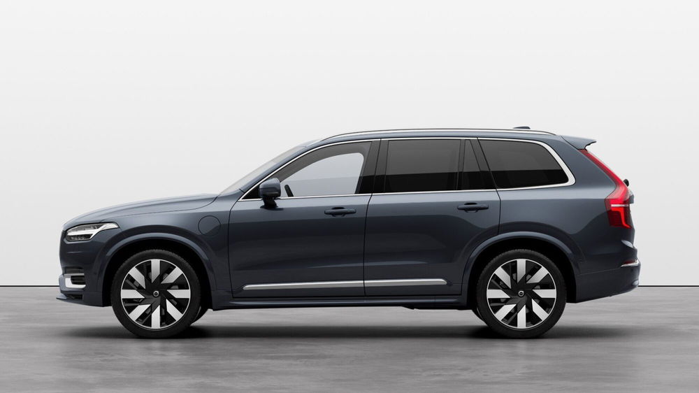 Volvo XC90 T8 Recharge AWD Plug-in Hybrid aut. 7p. Ultimate Bright del 2024 usata a Caresanablot (3)