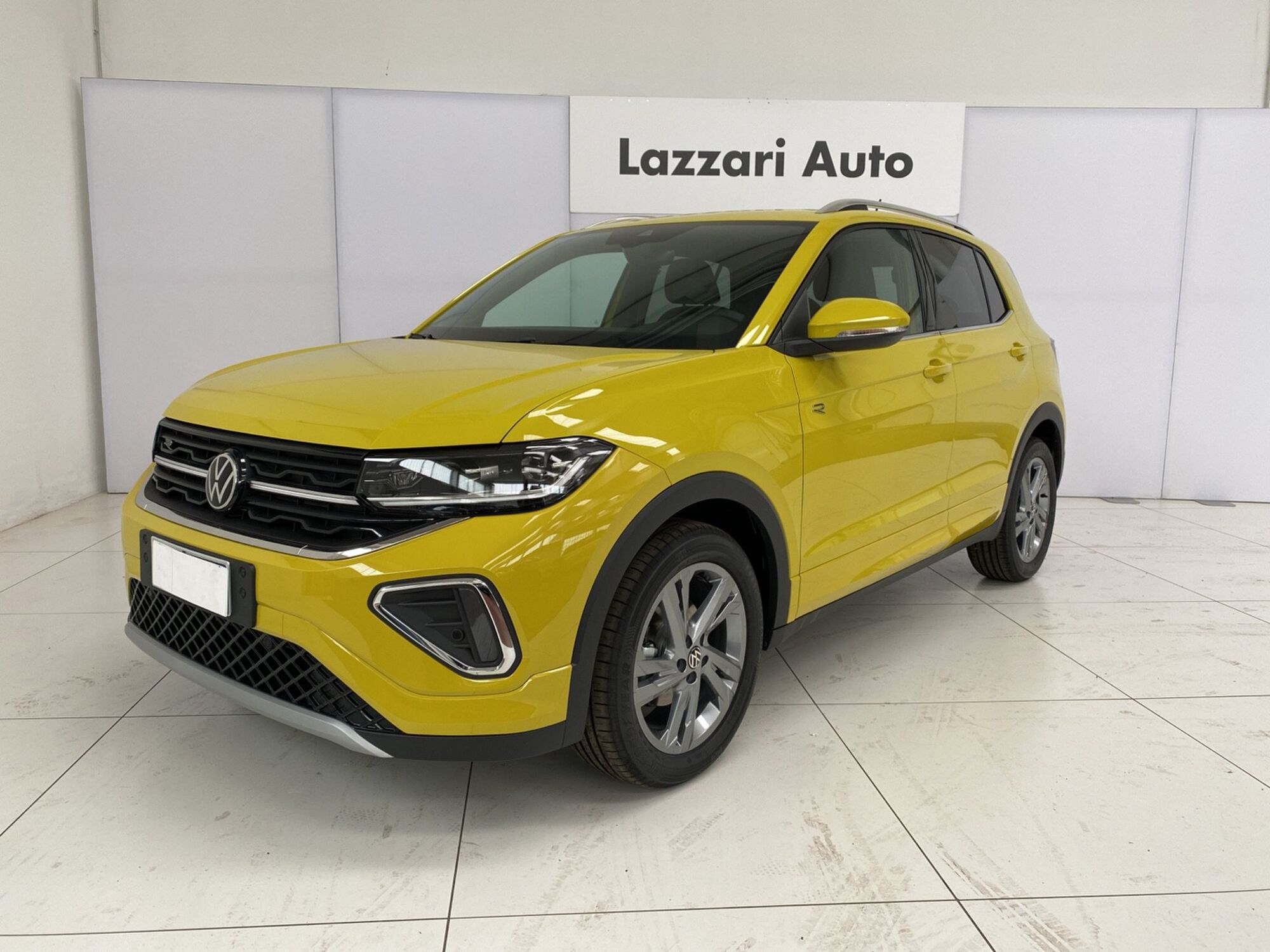 Volkswagen T-Cross 1.0 tsi R-Line 115cv nuova a Cornegliano Laudense