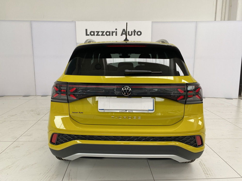 Volkswagen T-Cross nuova a Lodi (5)