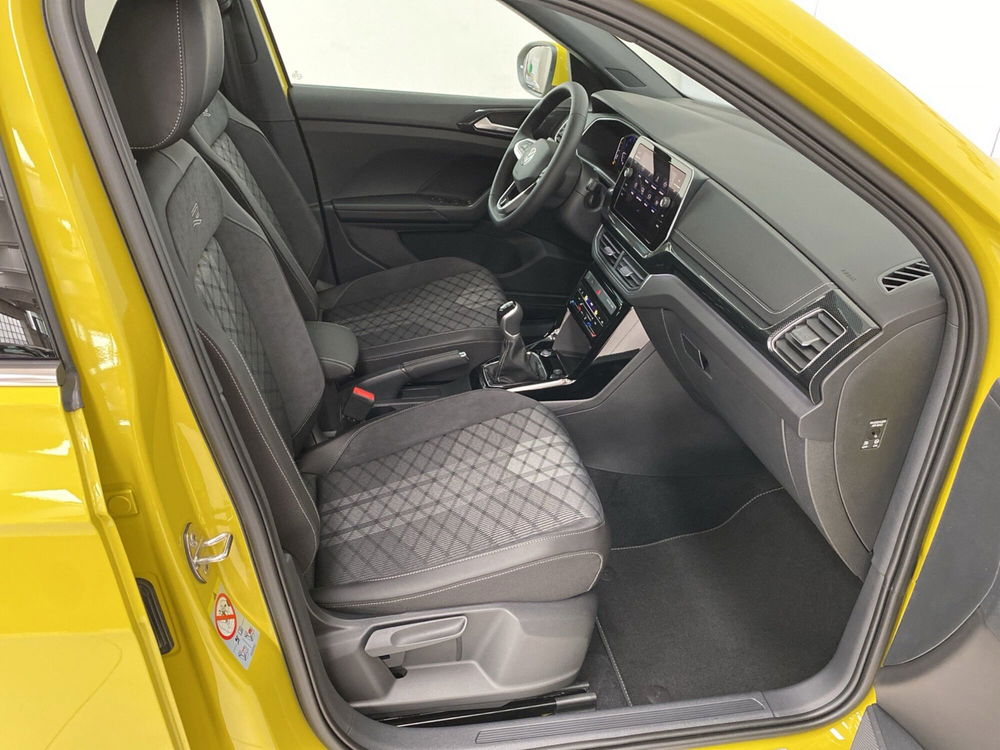 Volkswagen T-Cross nuova a Lodi (6)