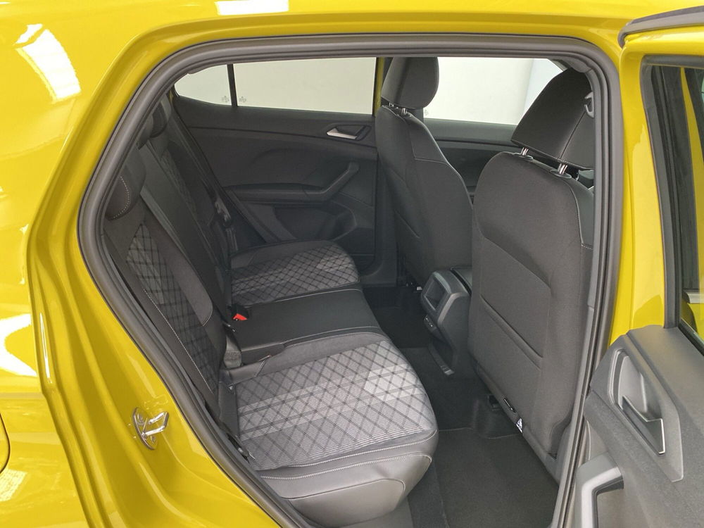 Volkswagen T-Cross nuova a Lodi (7)