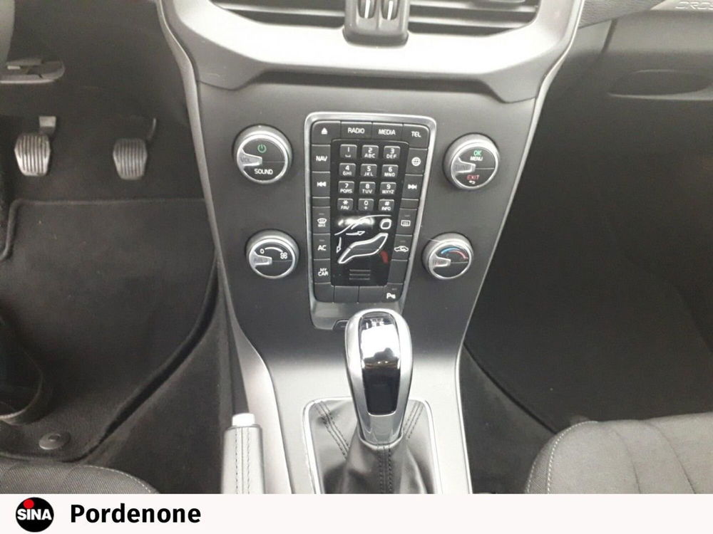 Volvo V40 Cross Country usata a Pordenone (13)