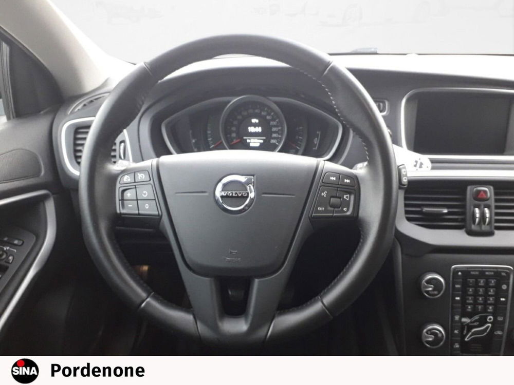 Volvo V40 Cross Country usata a Pordenone (8)