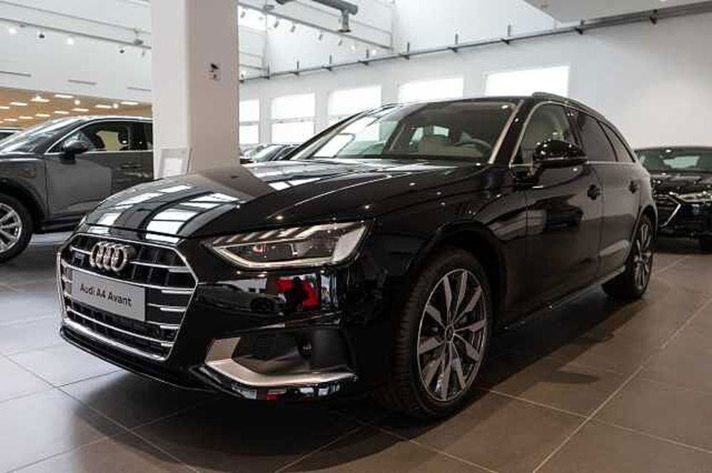 Audi A4 Avant nuova a Varese