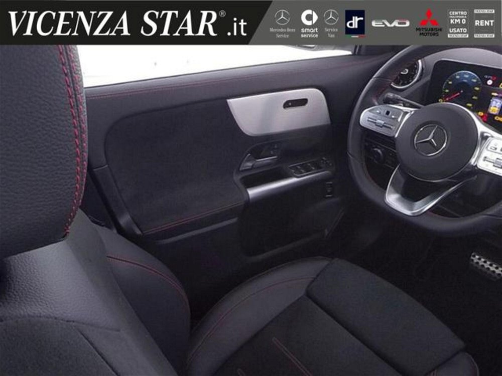 Mercedes-Benz GLA SUV 180 Automatic Premium del 2023 usata a Altavilla Vicentina (5)