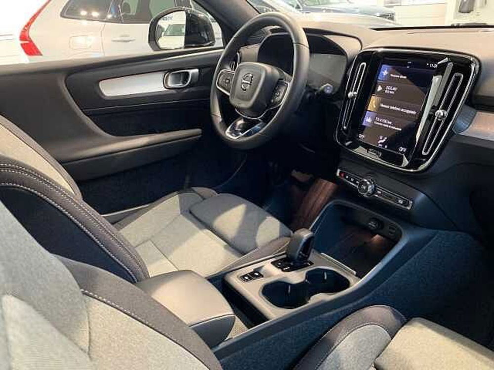 Volvo XC40 usata a Vercelli (10)