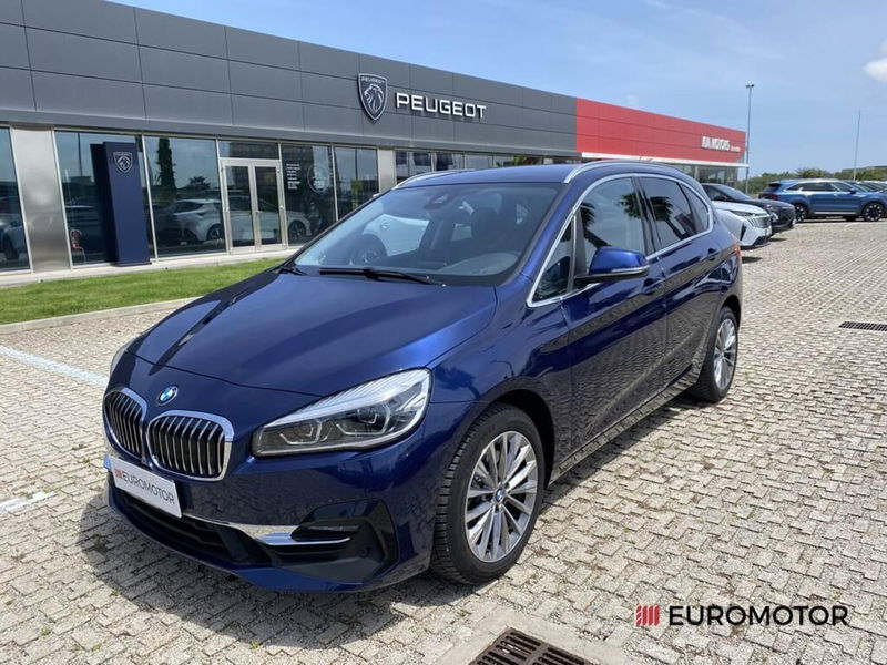 BMW Serie 2 Active Tourer 218d  Luxury  del 2020 usata a Modugno