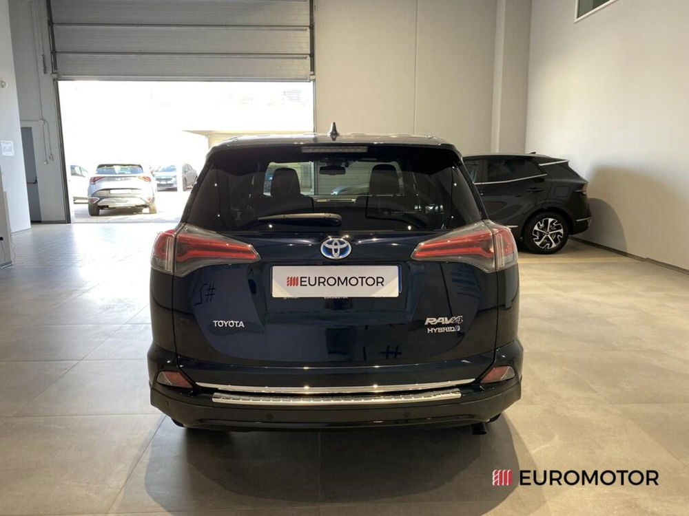 Toyota Rav4 usata a Bari (12)