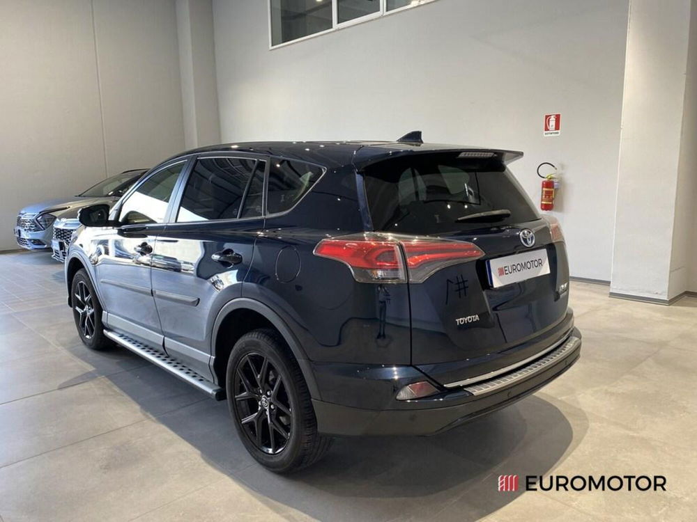 Toyota Rav4 usata a Bari (13)