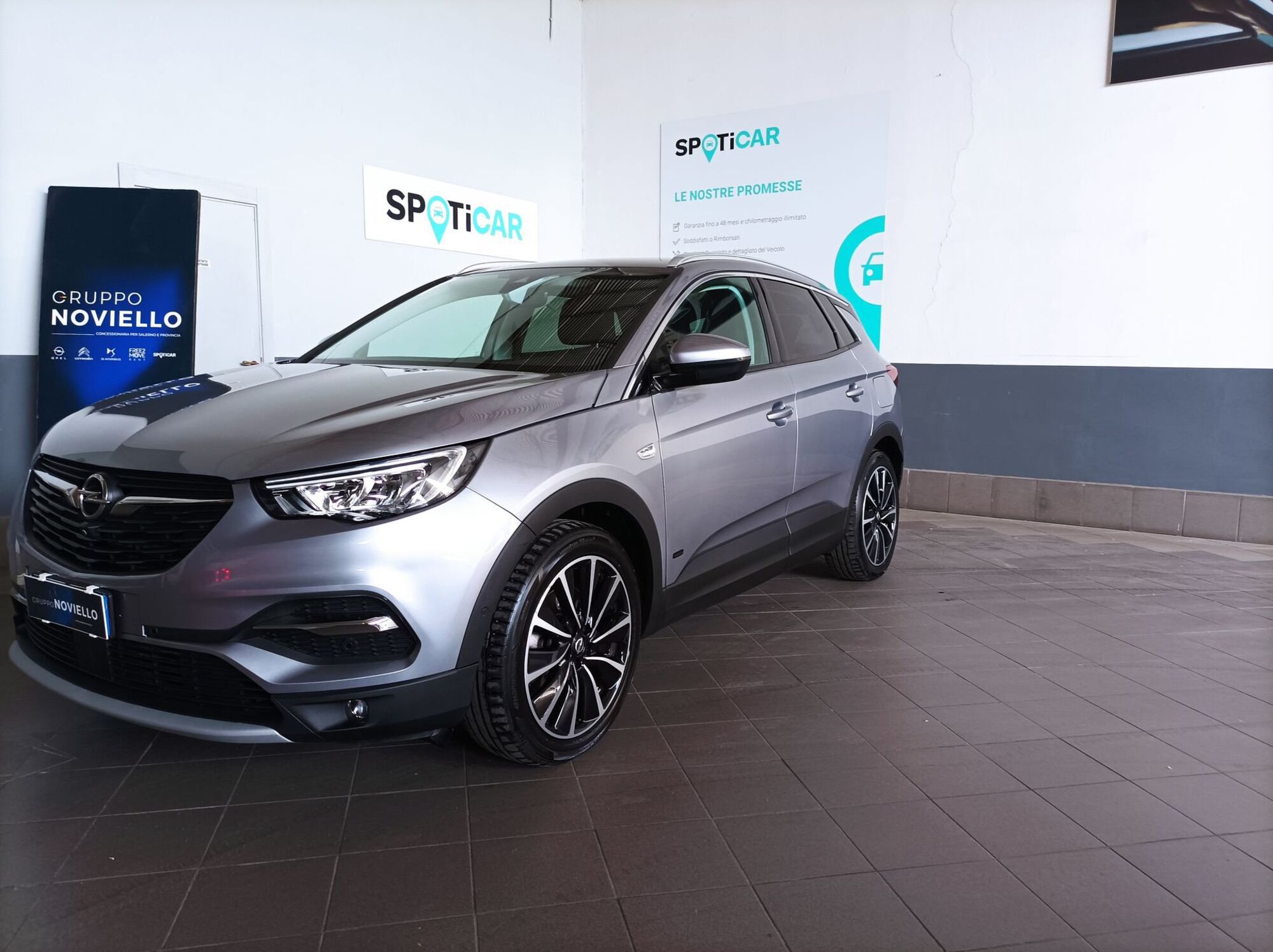 Opel Grandland X 1.6 Hybrid4 Plug-in aut. AWD del 2020 usata a Battipaglia