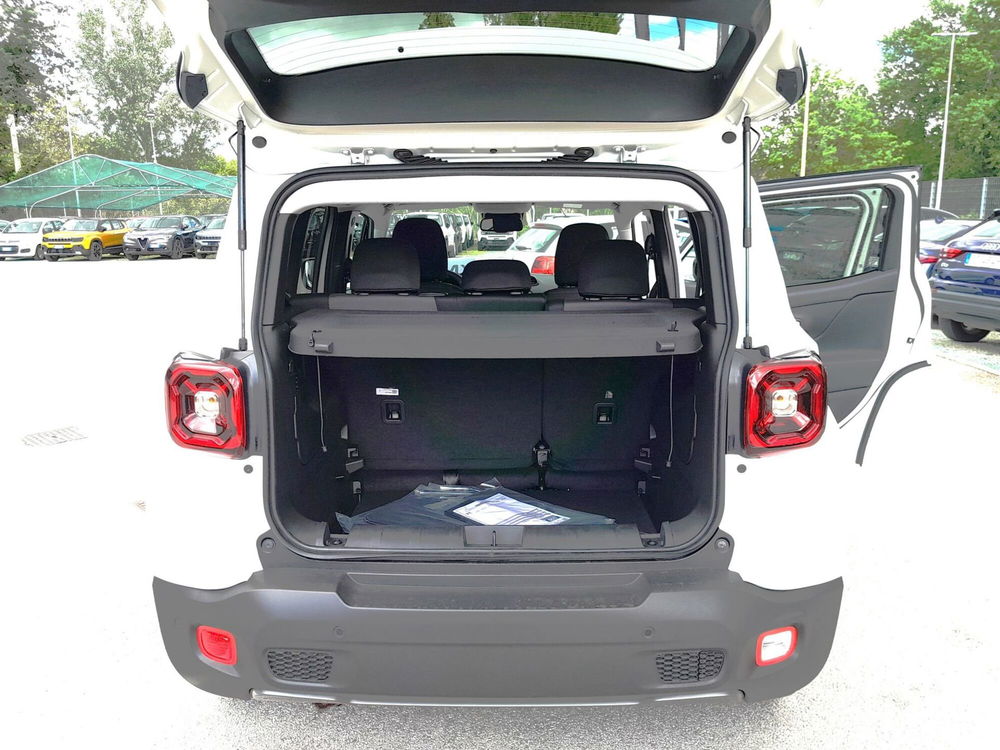 Jeep Renegade nuova a Ancona (17)