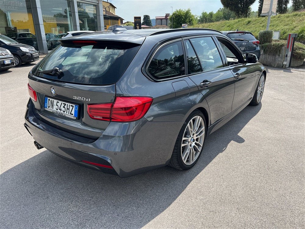 BMW Serie 3 Touring 320d  Msport  del 2017 usata a Lucca (4)