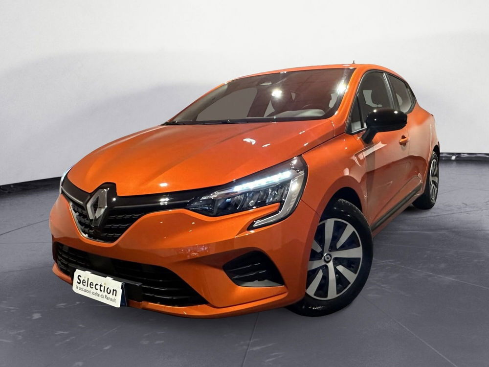 Renault Clio Full Hybrid E-Tech 145 CV 5 porte Equilibre del 2022 usata a Meda