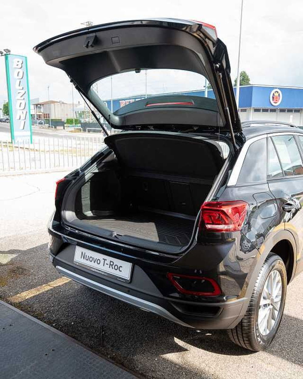 Volkswagen T-Roc nuova a Rovigo (4)