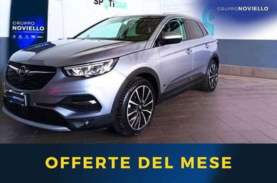 Opel Grandland X 1.6 Hybrid4 Plug-in aut. AWD del 2020 usata a Salerno