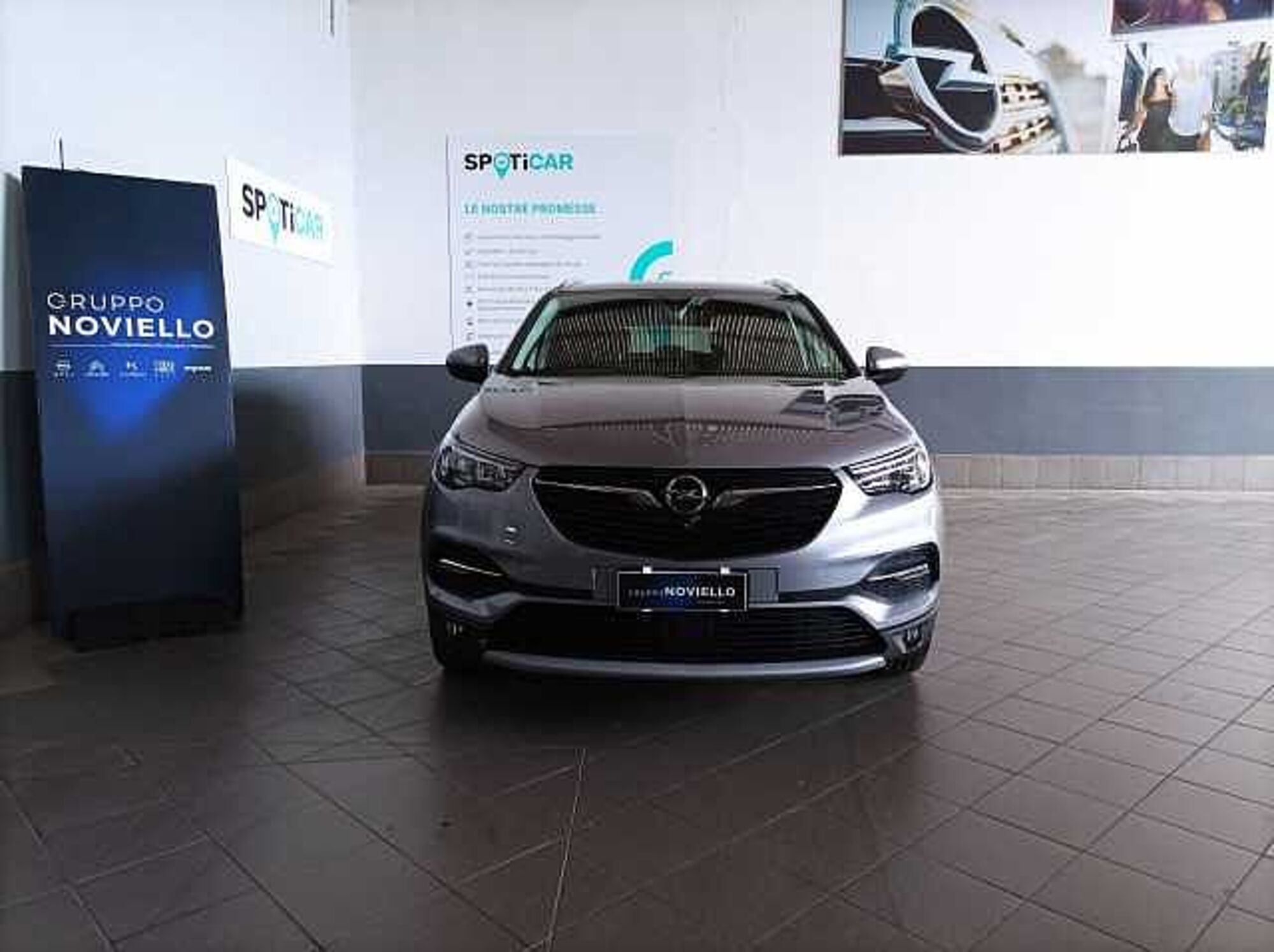 Opel Grandland X 1.6 Hybrid4 Plug-in aut. AWD del 2020 usata a Salerno