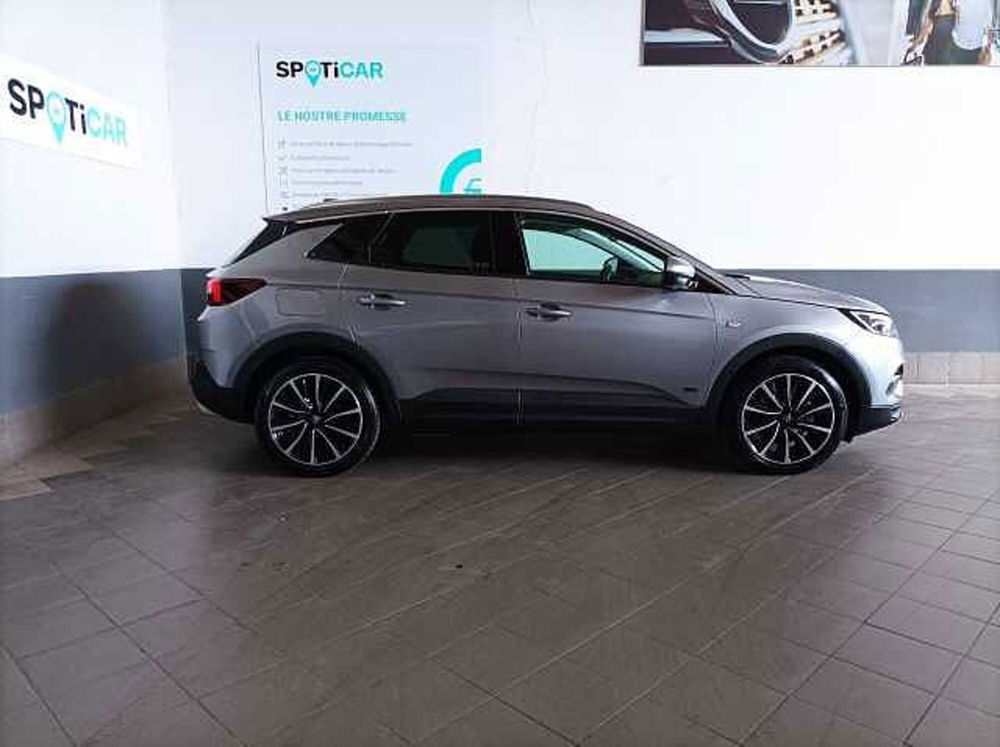 Opel Grandland X usata a Salerno (6)