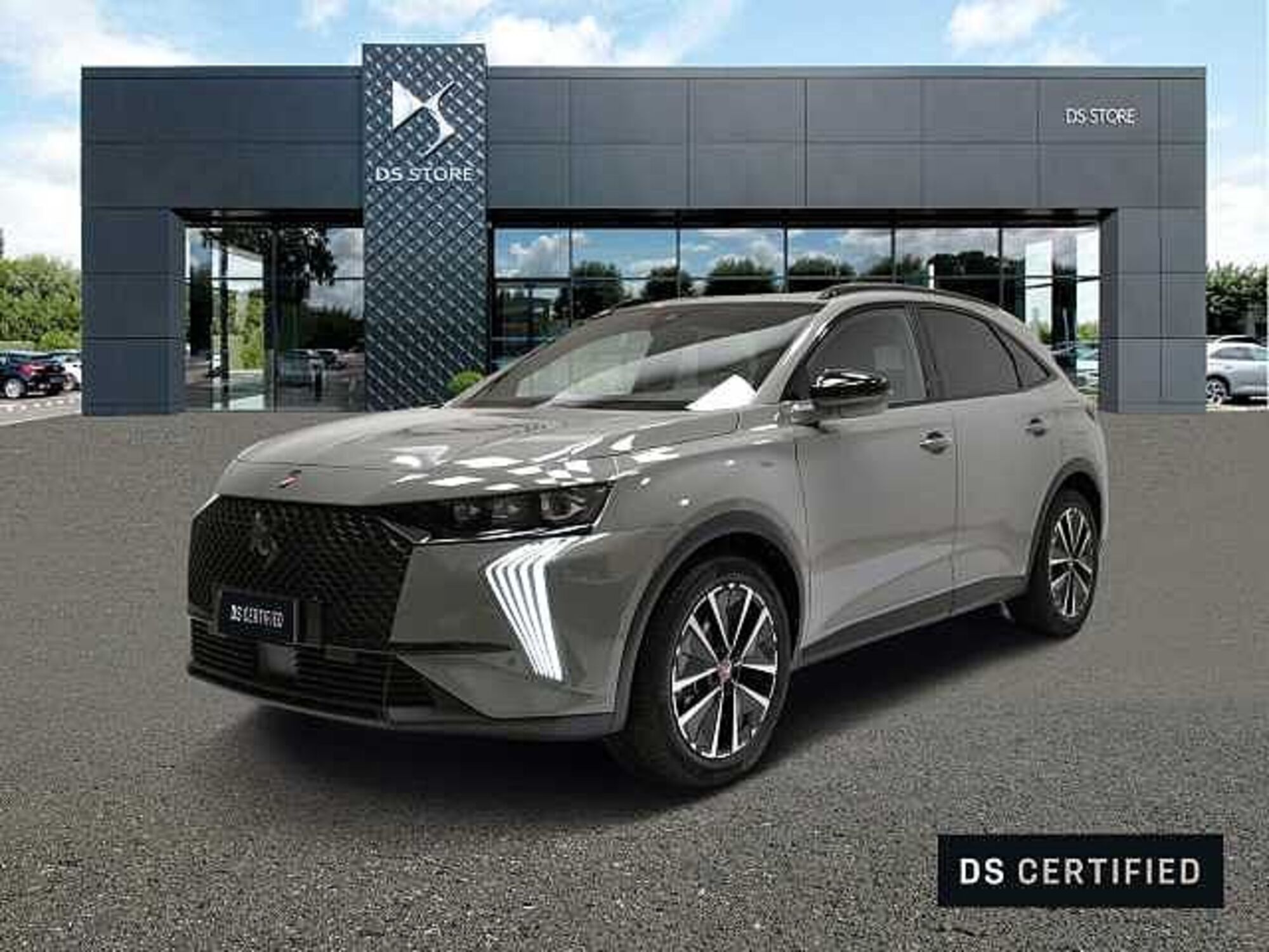 Ds DS 7 DS7 1.6 e-tense phev Opera 4x4 300cv auto del 2023 usata a Teramo