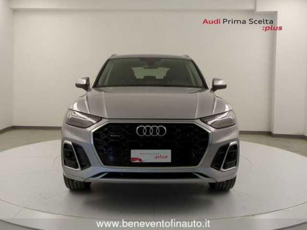 Audi Q5 40 TDI 204 CV quattro S tronic  del 2023 usata a Pratola Serra (2)